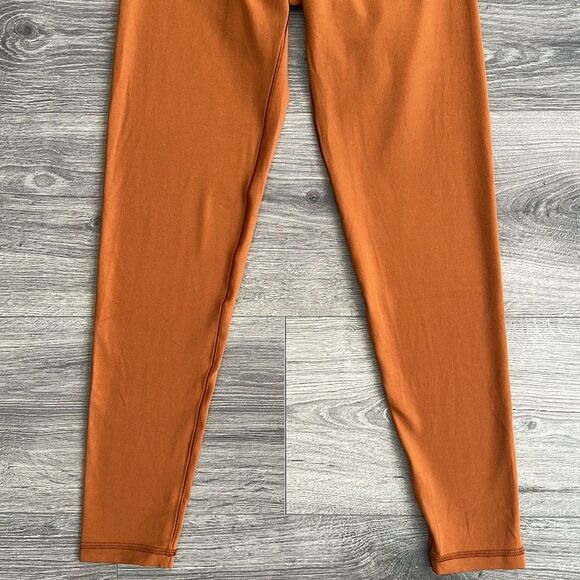 AERIE OFFLINE Real Me Smocked Waist 7/8 Legging XS Burnt Orange Neutral Athletic - Picture 4 of 8